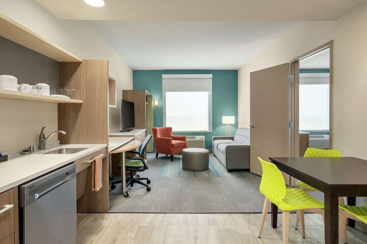 Room 40 of 48