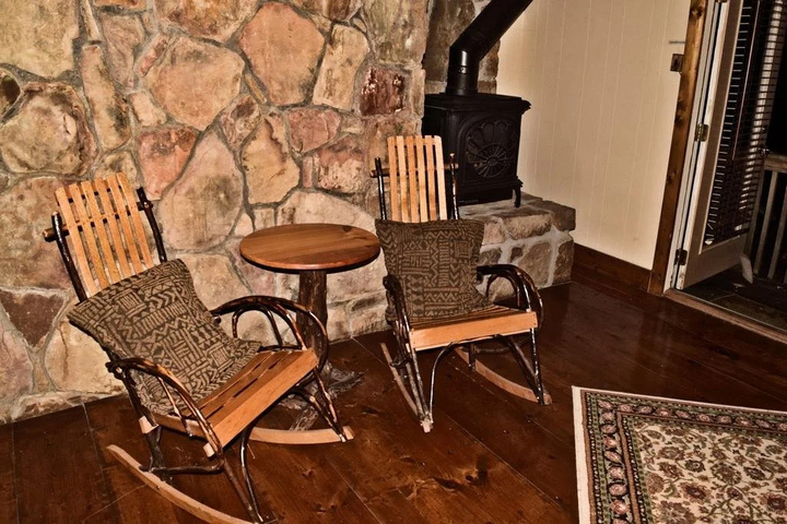 The Overlook Inn