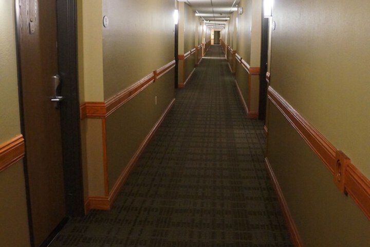 Ballroom/Hall 30 of 31
