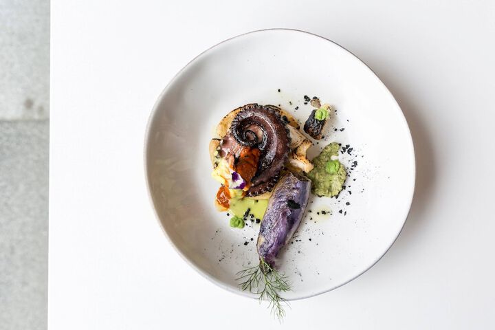 Dining 112 of 155