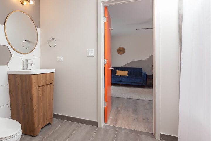 Room 36 of 46