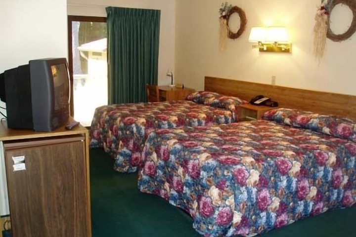 Room 37 of 65