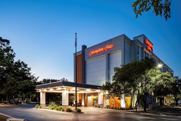 Hotel 3 of 28