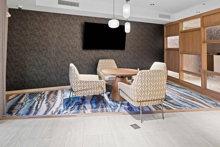 Hotel Interior 11 of 40