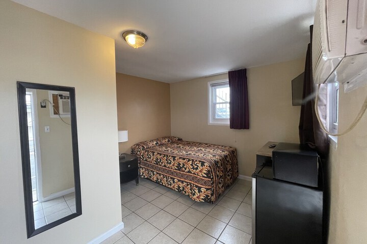 Room 109 of 135