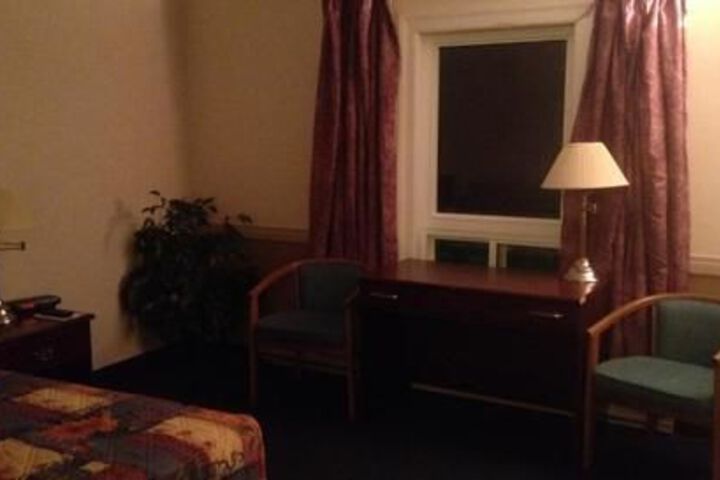 Weyburn Inn