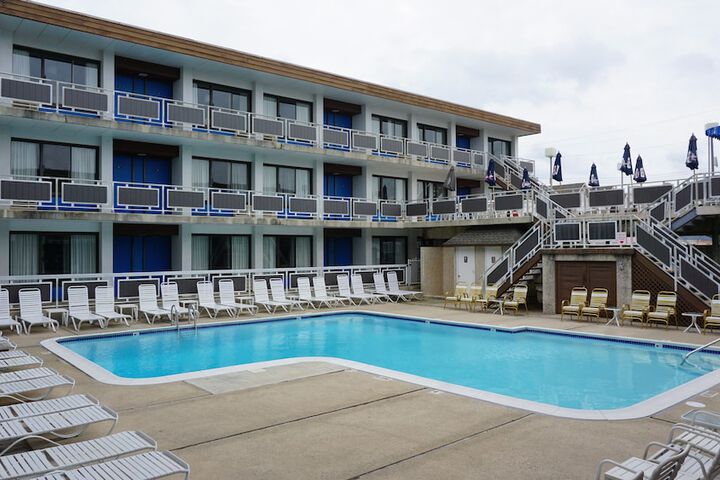 Pool 5 of 26