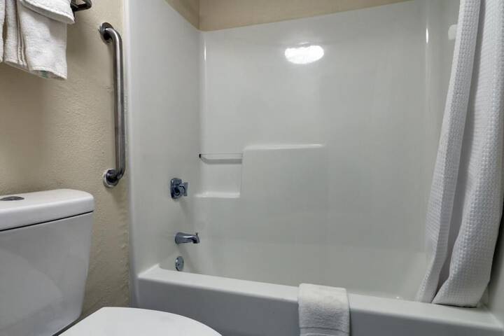 Baymont by Wyndham Ridgeland I-95