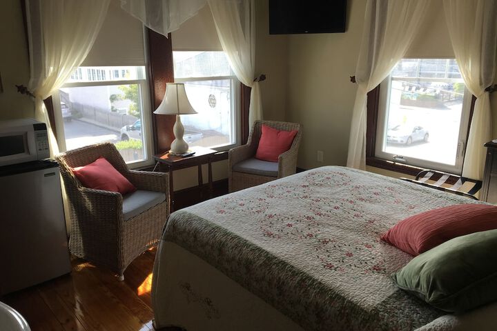 Room 26 of 40
