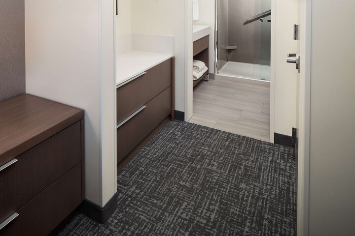 Room 30 of 37