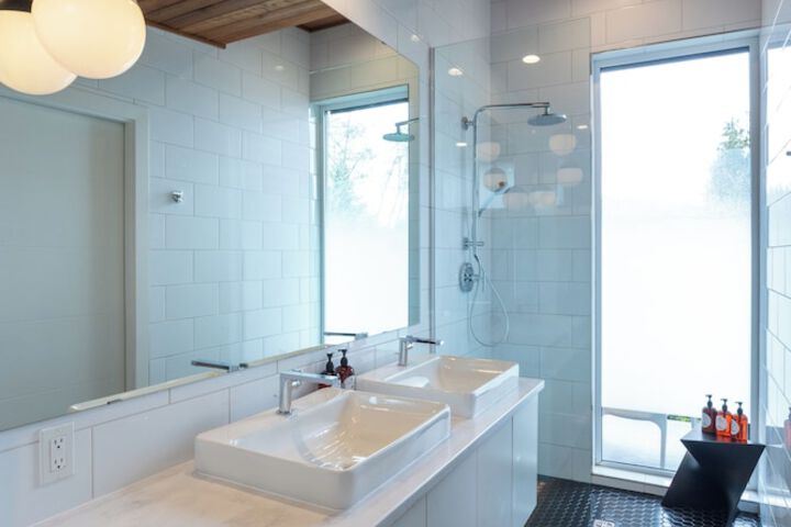 Duffin Cove Oceanfront Lodging