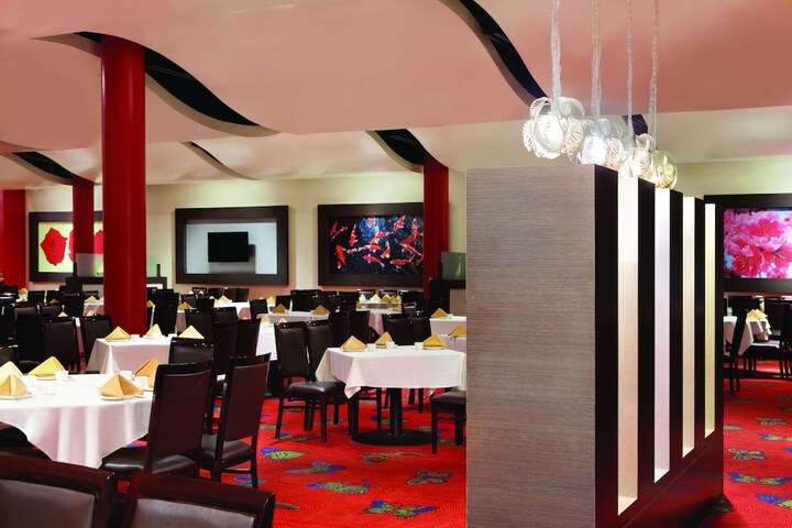 Dining 109 of 134
