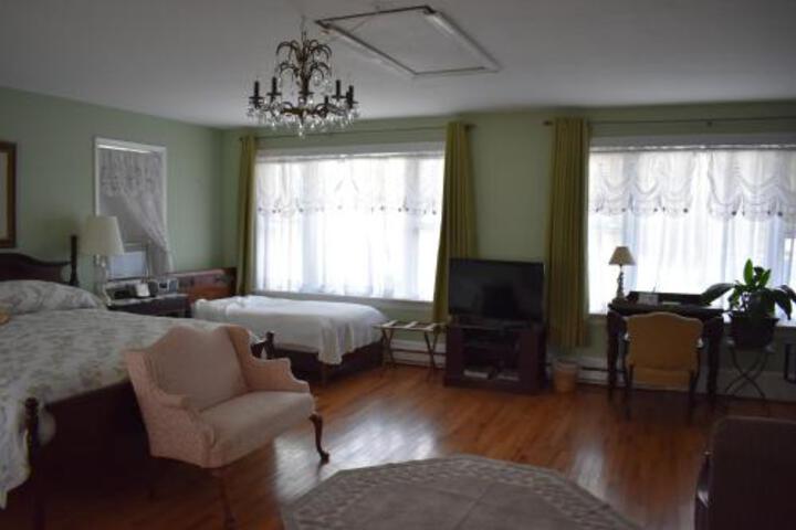 Churchtown Inn Bed & Breakfast