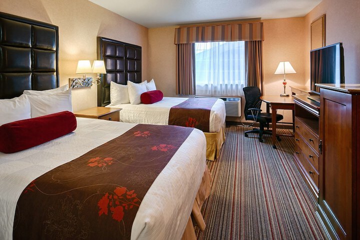 Best Western Plus Rama Inn & Suites