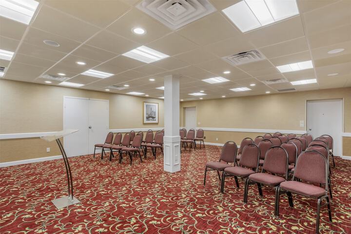 Best Western PLUS Morristown Inn-Florham Park