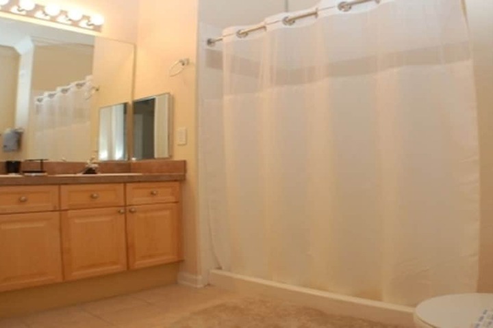 Room 15 of 29