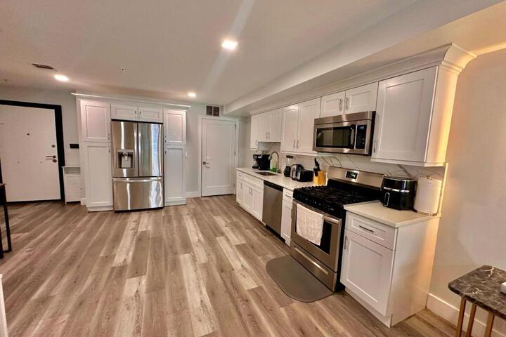 The Modern Suite - 2BR Close to NYC