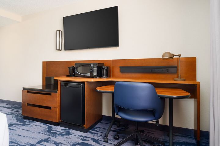 Room 10 of 25
