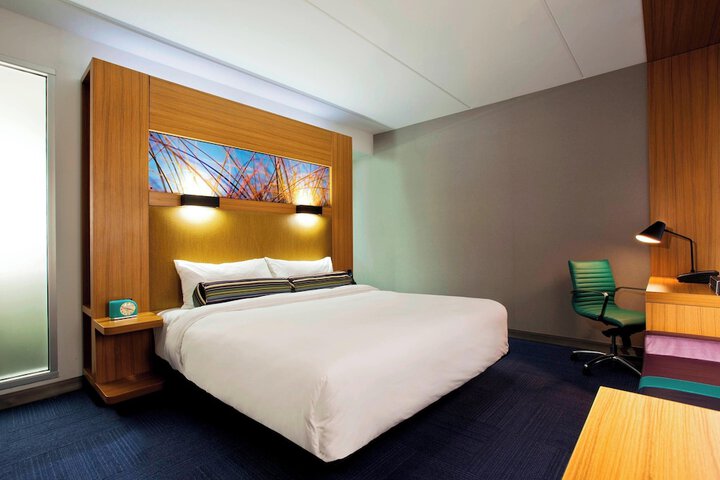 Room 10 of 46