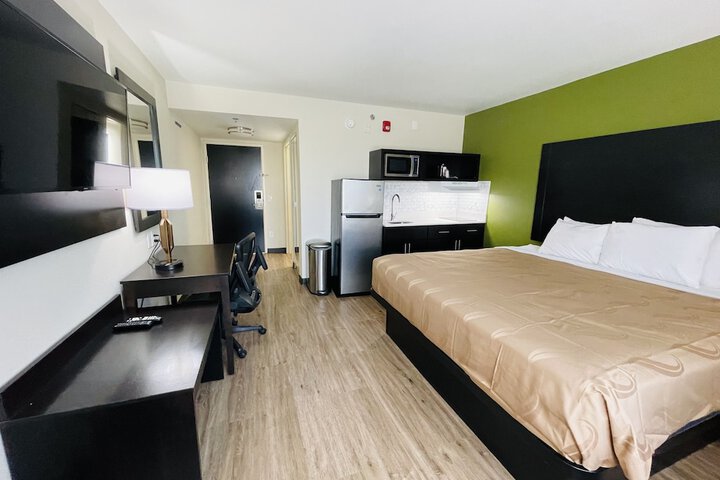 Quality Inn & Suites Lake Charles South