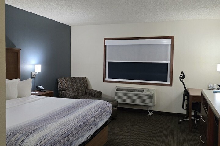 Room 43 of 67