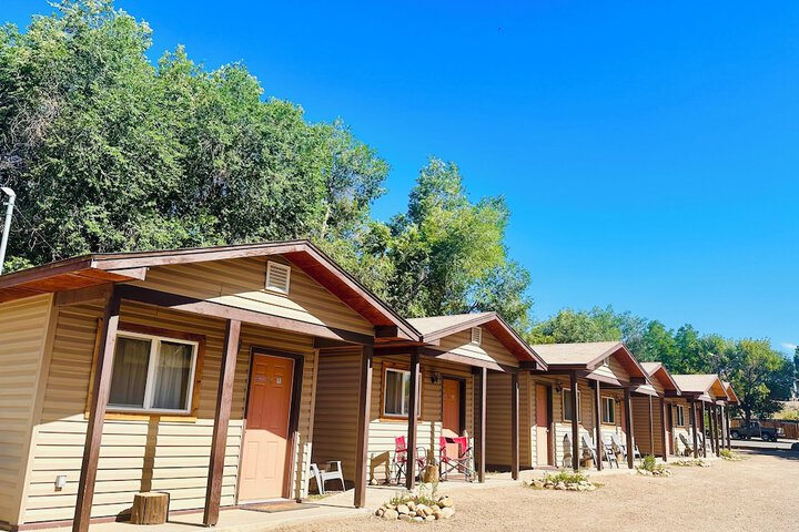 Moosehead Lodge & Cabins