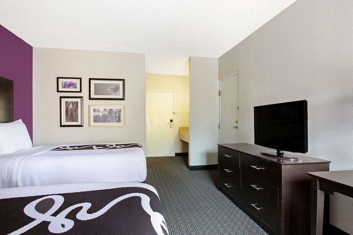 Room 42 of 60