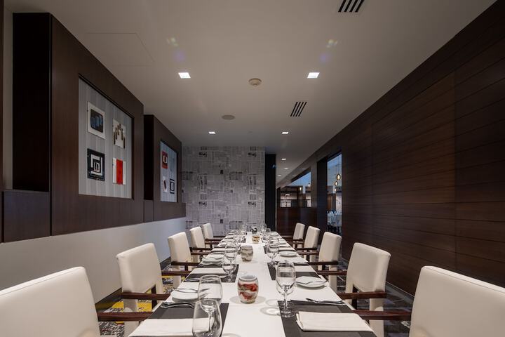 Dining 40 of 60