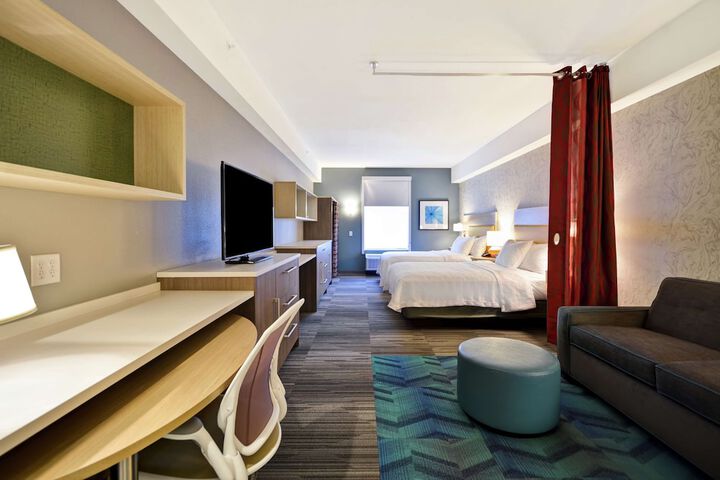 Room 34 of 49