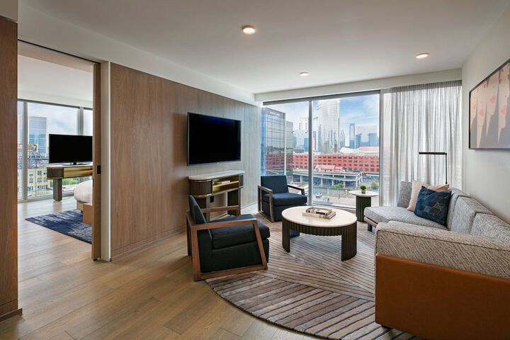 Room 63 of 124