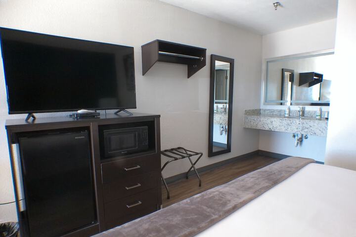 Room 20 of 35