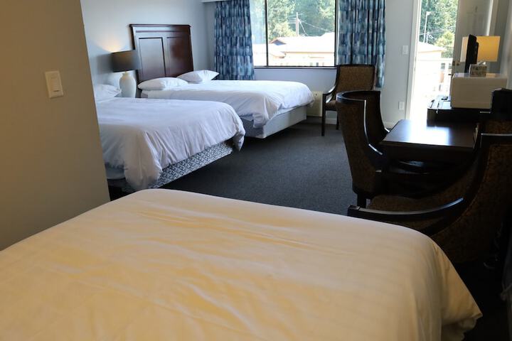 Room 8 of 35