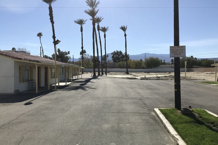 Property Grounds 24 of 29