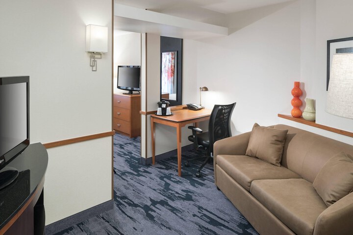 Room 17 of 30