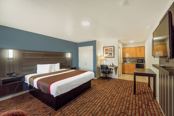 Room 27 of 70