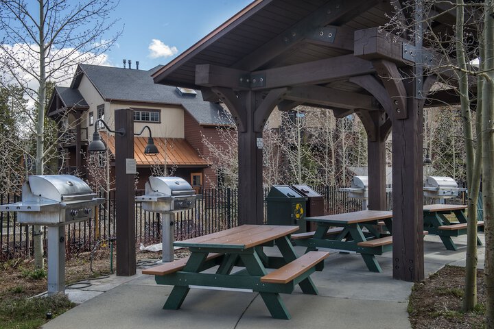 Grand Timber Lodge