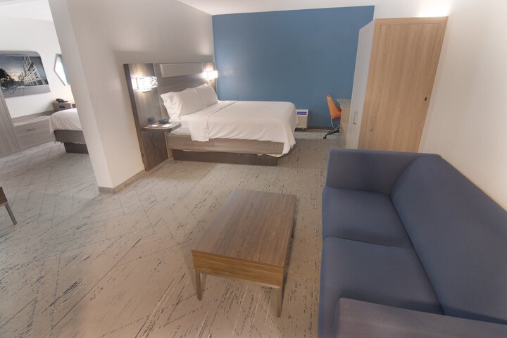 Room 22 of 72