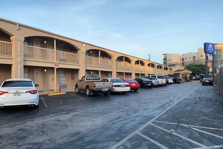 Property Grounds 25 of 36