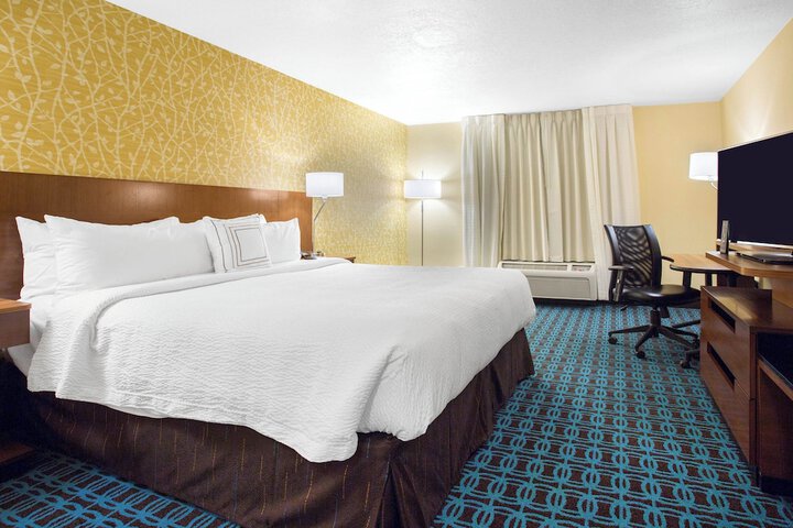 Room 19 of 28