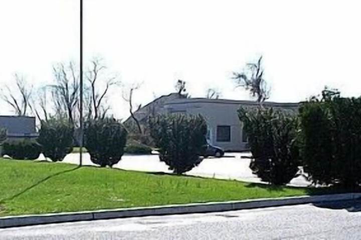 Budget Inn & Suites