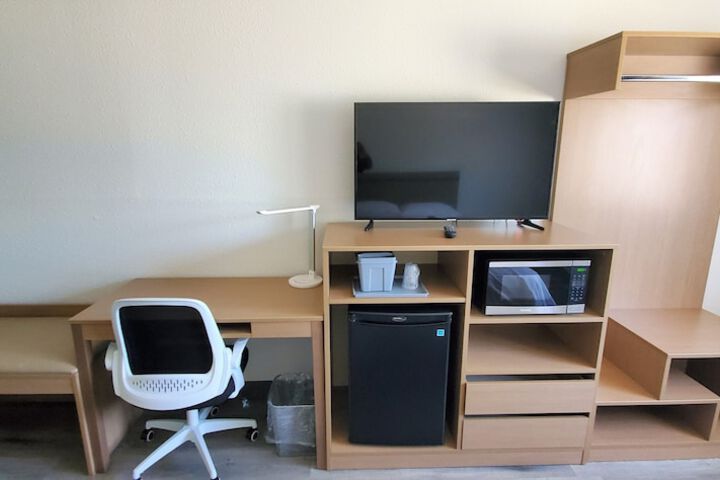 Room 28 of 36