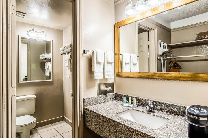 Quality Inn Buffalo