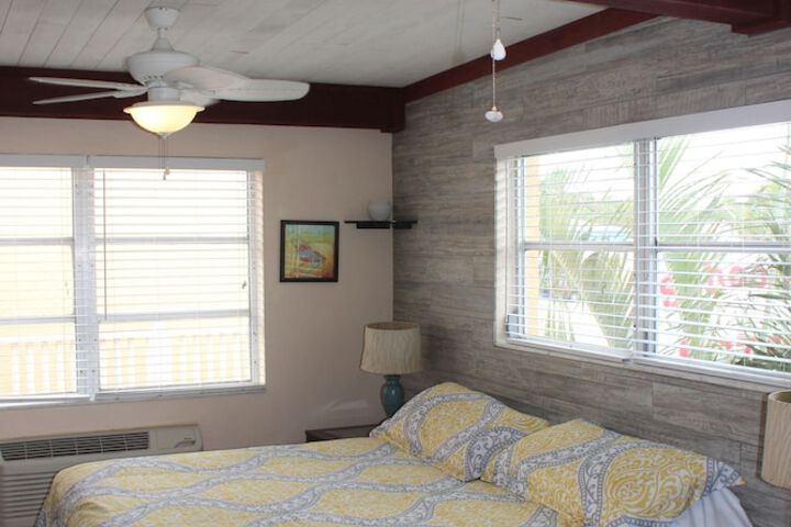 Schooner Hotel