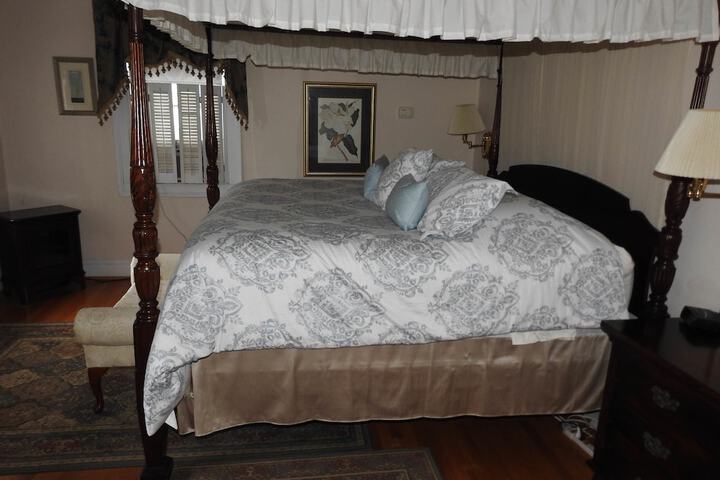Room 12 of 29