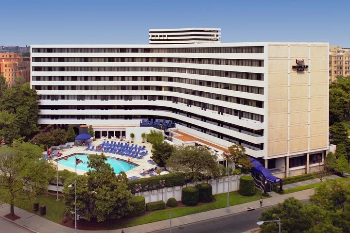 Hotel 4 of 108