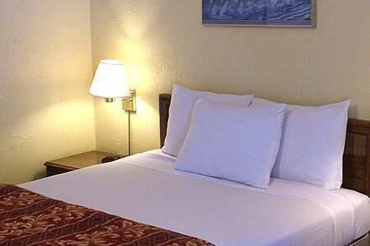 Room 16 of 21