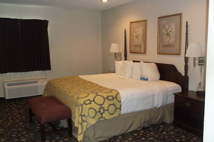 Room 14 of 36