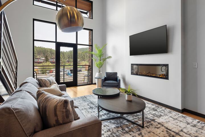 McGregor and Main Luxury Lofts