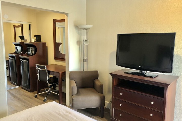 Room 11 of 59