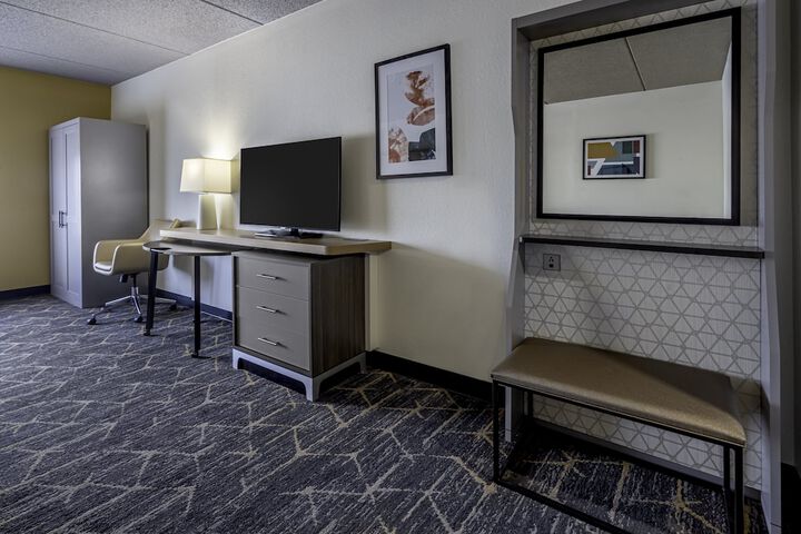 Holiday Inn & Suites Wausau-Rothschild by IHG